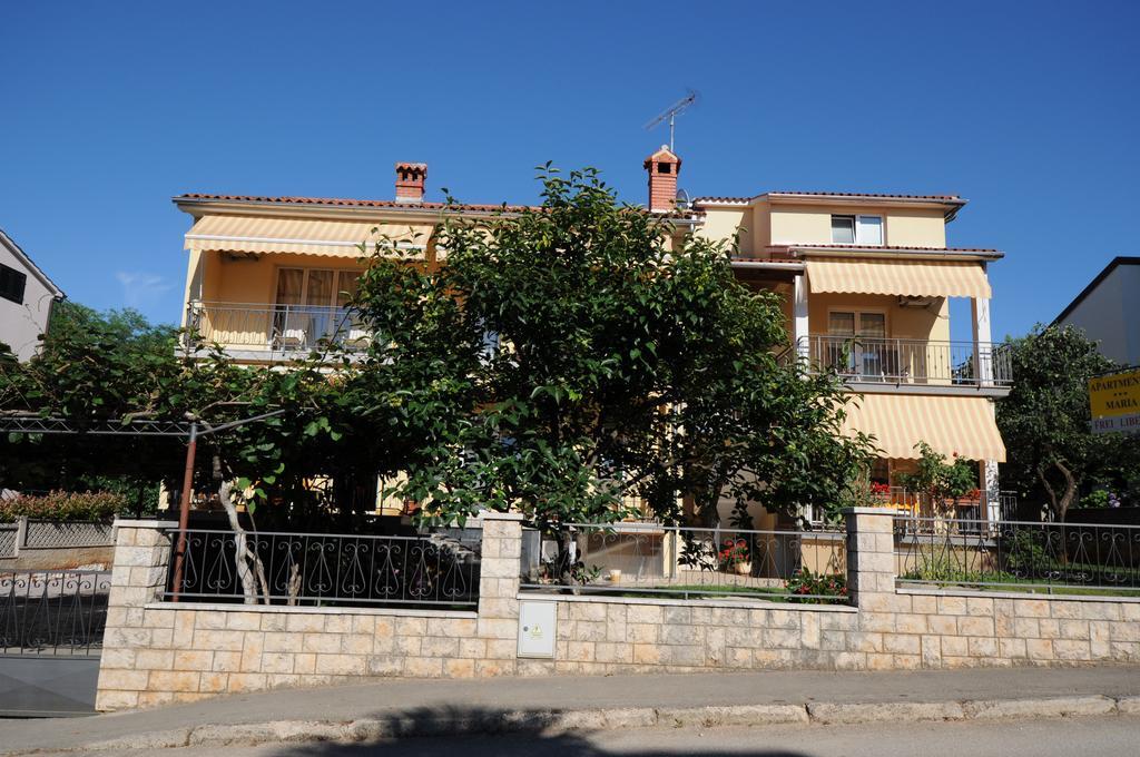 Apartments Maria Porec Exterior photo